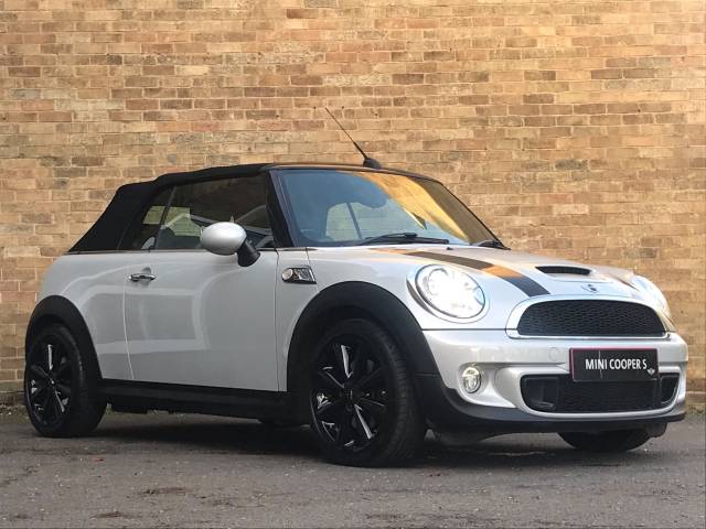 Mini Convertible 1.6 Cooper S 2dr Convertible Petrol Silver