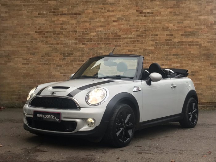 Mini Convertible 1.6 Cooper S 2dr Convertible Petrol Silver