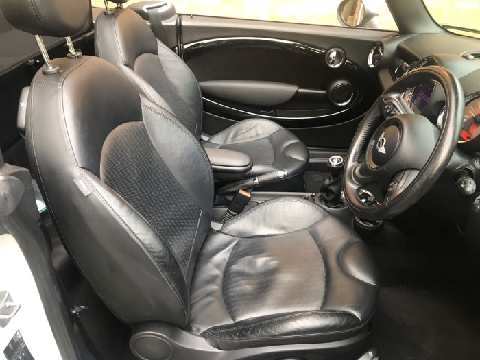 Mini Convertible 1.6 Cooper S 2dr Convertible Petrol Silver