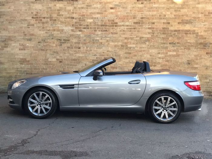 Mercedes-Benz SLK 1.8 SLK 200 BlueEFFICIENCY Edition 125 2dr Convertible Petrol Silver