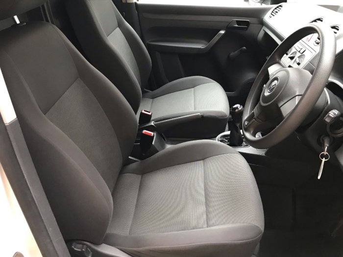 Volkswagen Caddy 1.6 TDI 102PS Startline Van Panel Van Diesel White