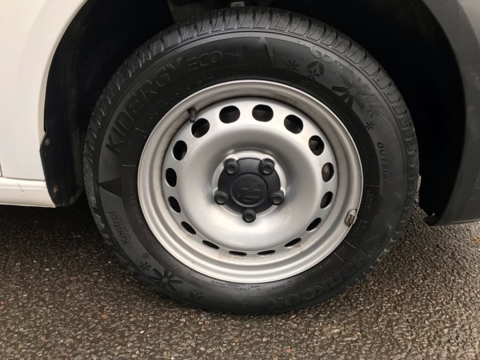 Volkswagen Caddy 1.6 TDI 102PS Startline Van Panel Van Diesel White
