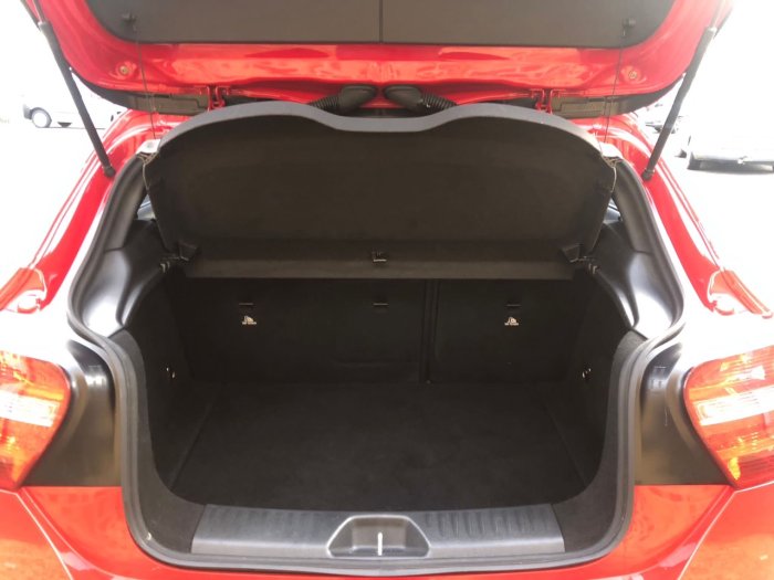 Mercedes-Benz A 180 1.5 A180 BLUE-CY AMG SPORT CD Hatchback Diesel Red