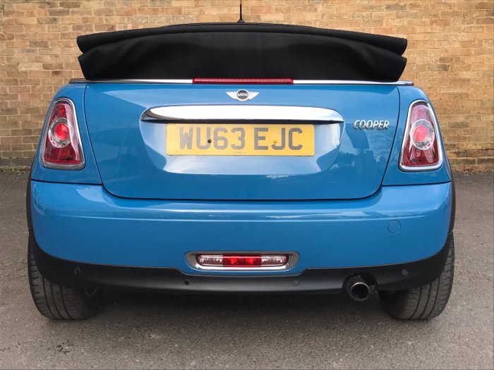 Mini Convertible 1.6 Cooper 2dr Convertible Petrol Blue