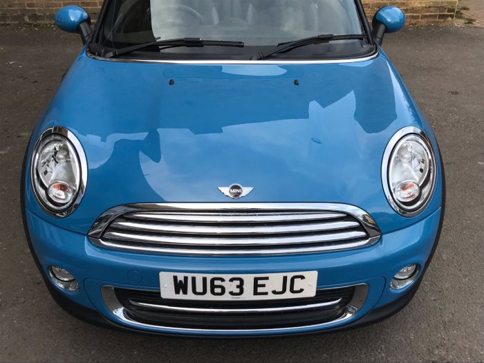 Mini Convertible 1.6 Cooper 2dr Convertible Petrol Blue