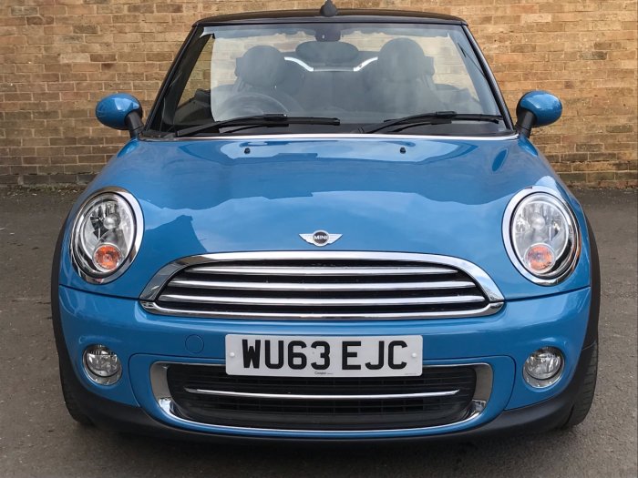 Mini Convertible 1.6 Cooper 2dr Convertible Petrol Blue