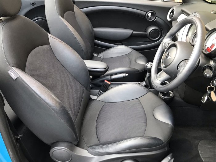 Mini Convertible 1.6 Cooper 2dr Convertible Petrol Blue