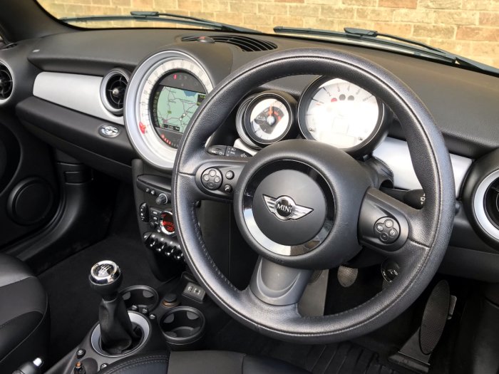 Mini Convertible 1.6 Cooper 2dr Convertible Petrol Blue