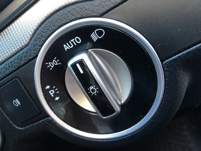 Mercedes-Benz E Class 2.1 E220 CDI AMG Sport 2dr 7G-Tronic Coupe Diesel Silver