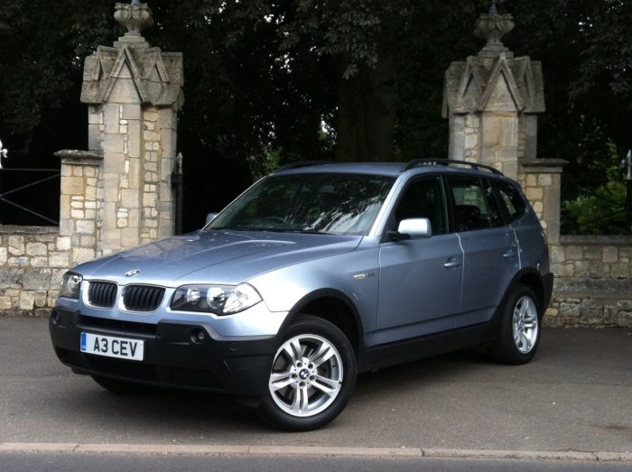 BMW X3 2.5i SE 5dr Estate Petrol Blue
