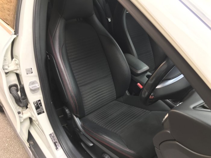 Mercedes-Benz GLA 2.1 GLA 200 CDI AMG Line 5dr Estate Diesel White