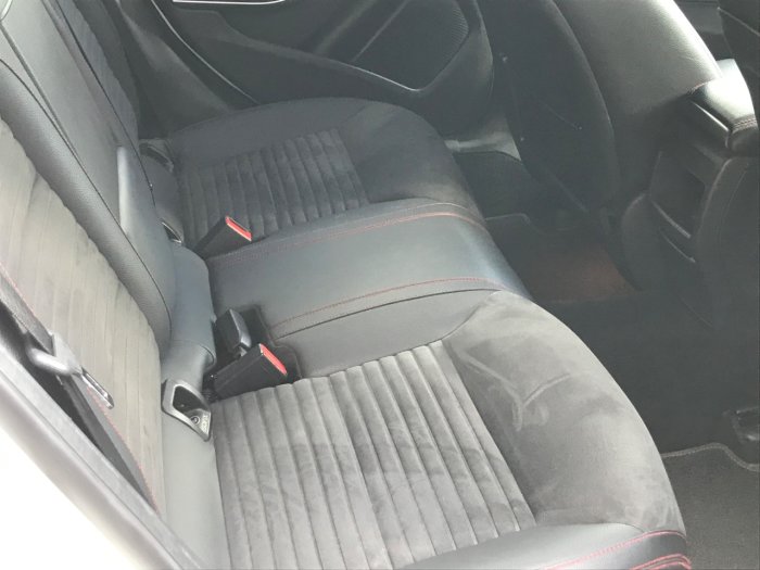 Mercedes-Benz GLA 2.1 GLA 200 CDI AMG Line 5dr Estate Diesel White