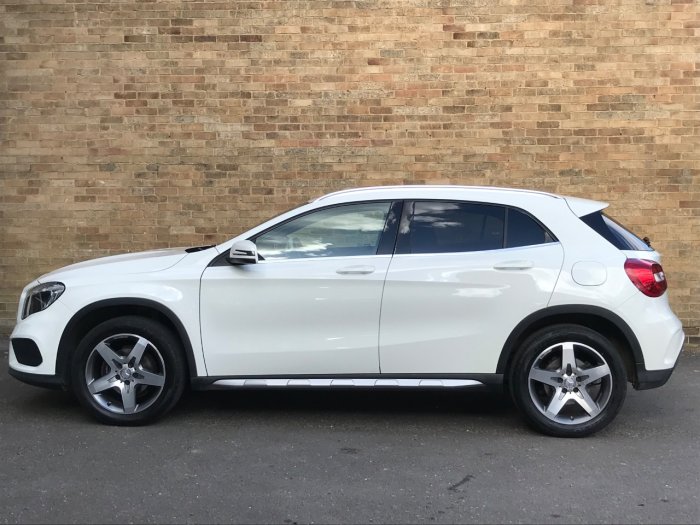 Mercedes-Benz GLA 2.1 GLA 200 CDI AMG Line 5dr Estate Diesel White