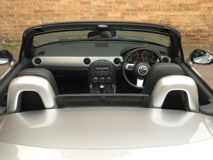 Mazda MX-5 2.0i Sport Tech 2dr Convertible Petrol Silver