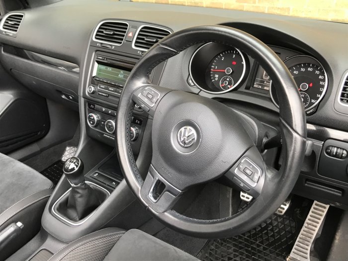 Volkswagen Golf 2.0 TDI BlueMotion Tech GT 2dr Convertible Diesel Silver