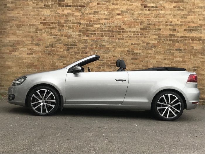 Volkswagen Golf 2.0 TDI BlueMotion Tech GT 2dr Convertible Diesel Silver