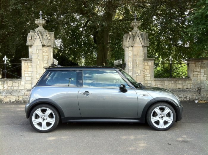 Mini Hatchback 1.6 Cooper S - Leather - Winter Pack - Low Miles Hatchback Petrol Grey