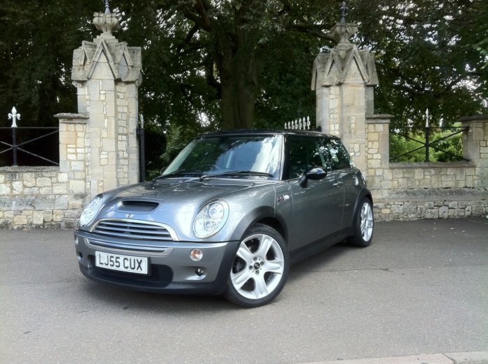Mini Hatchback 1.6 Cooper S - Leather - Winter Pack - Low Miles Hatchback Petrol Grey