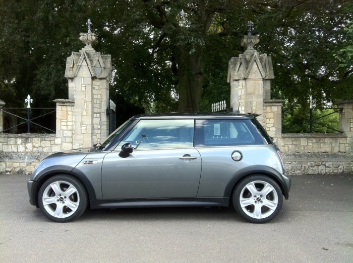 Mini Hatchback 1.6 Cooper S - Leather - Winter Pack - Low Miles Hatchback Petrol Grey