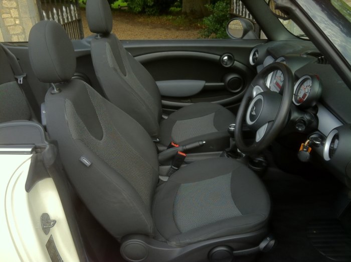 Mini Convertible 1.6 One 2dr Convertible Petrol White