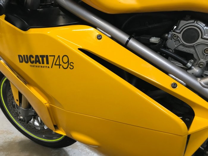 Ducati 749 749 S Super Sports Petrol Yellow