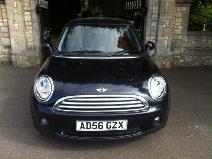 Mini Hatchback 1.6 Cooper 3dr Hatchback Petrol Black