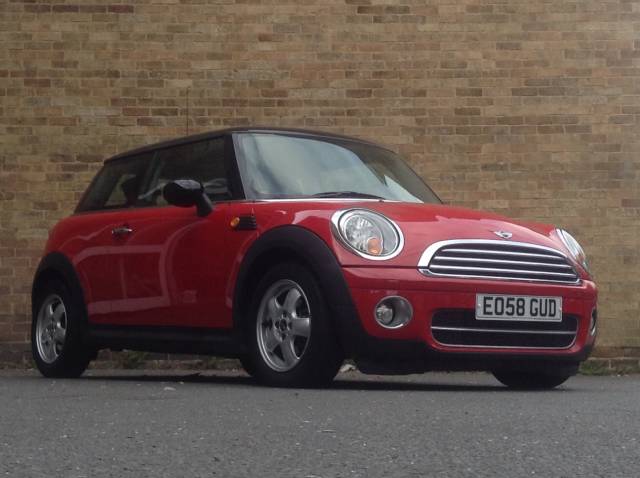 Mini Hatchback 1.6 Cooper D 3dr Hatchback Diesel Red