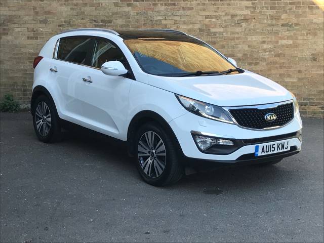 Kia Sportage 1.7 CRDi ISG 3 5dr [Sat Nav] Estate Diesel White