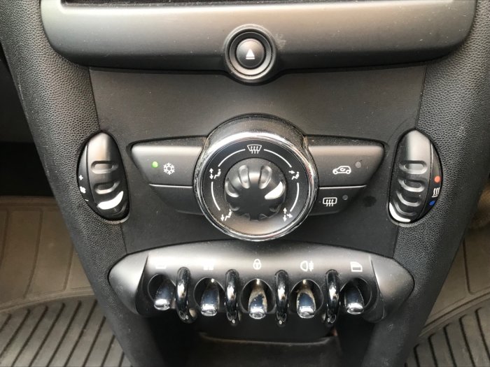 Mini Convertible 1.6 One 2dr Convertible Petrol Silver
