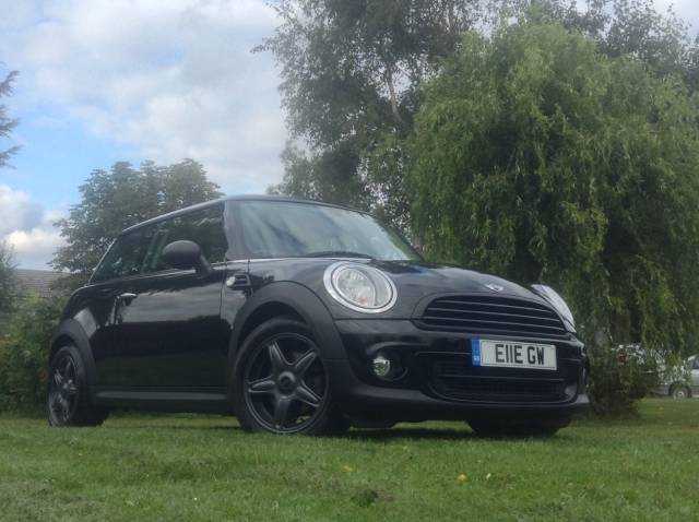 Mini Hatchback 1.6 One 3dr Hatchback Petrol Black