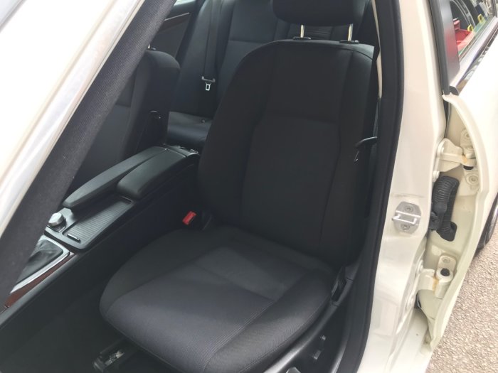 Mercedes-Benz C Class 2.1 C220 CDI SE 4dr Auto Saloon Diesel White