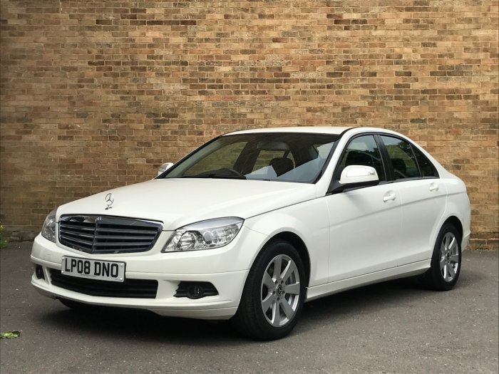 Mercedes-Benz C Class 2.1 C220 CDI SE 4dr Auto Saloon Diesel White