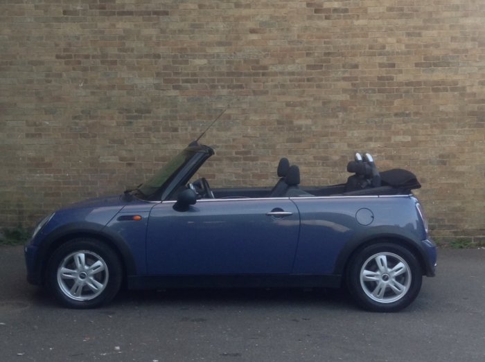 Mini Convertible 1.6 One 2dr Convertible Petrol Blue