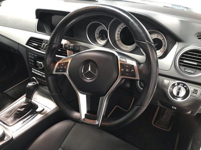 Mercedes-Benz C Class 2.1 C220 CDI AMG Sport Edition panoramic sunroof 5dr Auto [Premium Plus] Estate Diesel White