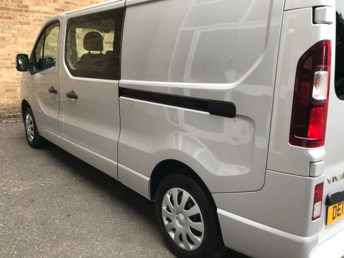Vauxhall Vivaro 2900 1.6CDTI BiTurbo 120PS eFLEX Sportive H1 D/Cab Panel Van Diesel Grey