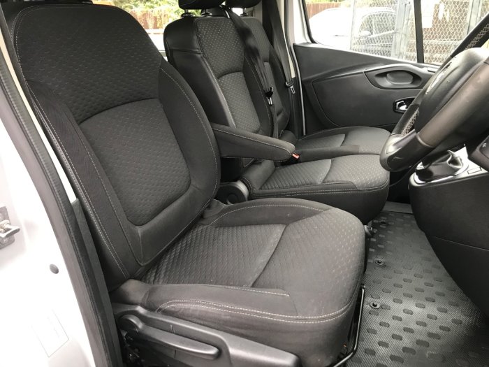 Vauxhall Vivaro 2900 1.6CDTI BiTurbo 120PS eFLEX Sportive H1 D/Cab Panel Van Diesel Grey