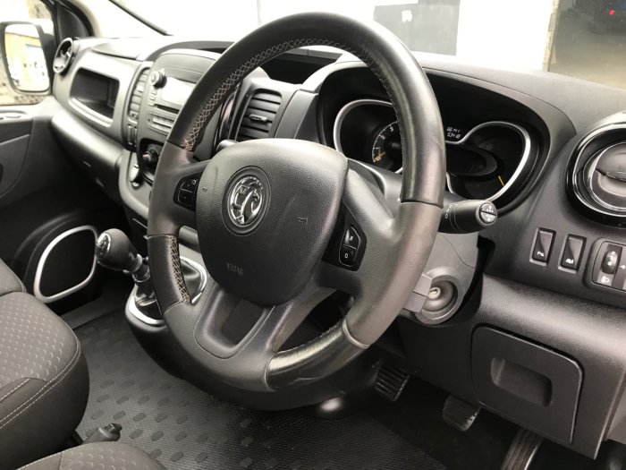 Vauxhall Vivaro 2900 1.6CDTI BiTurbo 120PS eFLEX Sportive H1 D/Cab Panel Van Diesel Grey
