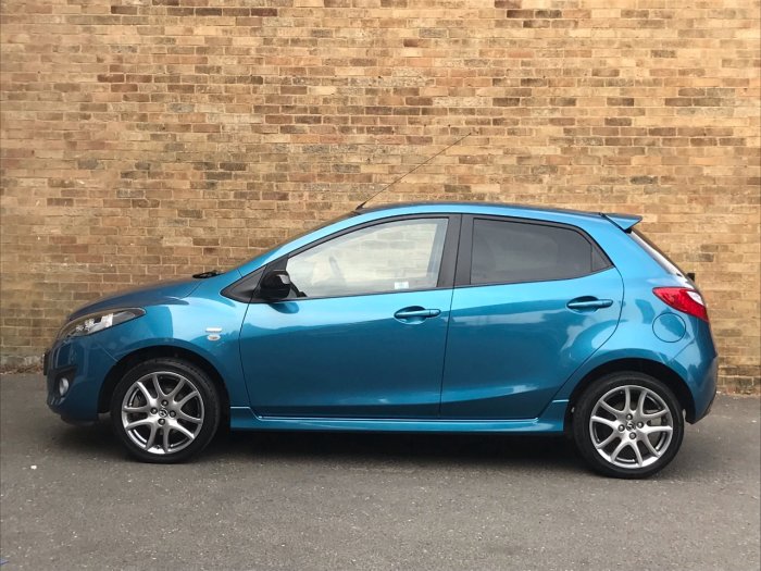Mazda 2 1.3 Venture Edition 5dr Hatchback Petrol Blue