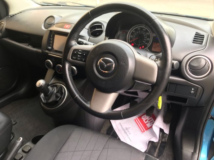 Mazda 2 1.3 Venture Edition 5dr Hatchback Petrol Blue