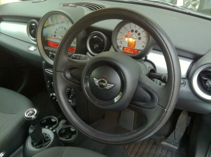 Mini Hatchback 1.6 One - Pepper Pack Hatchback Petrol Black