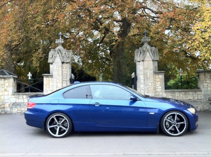 BMW 3 Series 3.0 335i SE 2dr Auto Coupe Petrol Blue