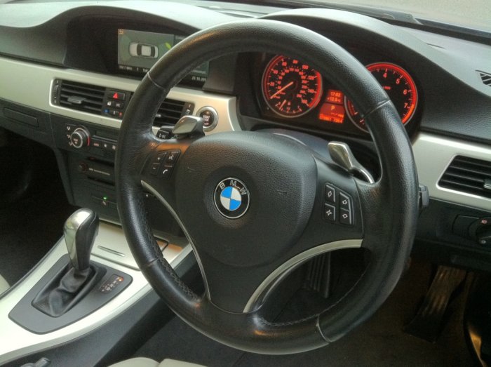 BMW 3 Series 3.0 335i SE 2dr Auto Coupe Petrol Blue