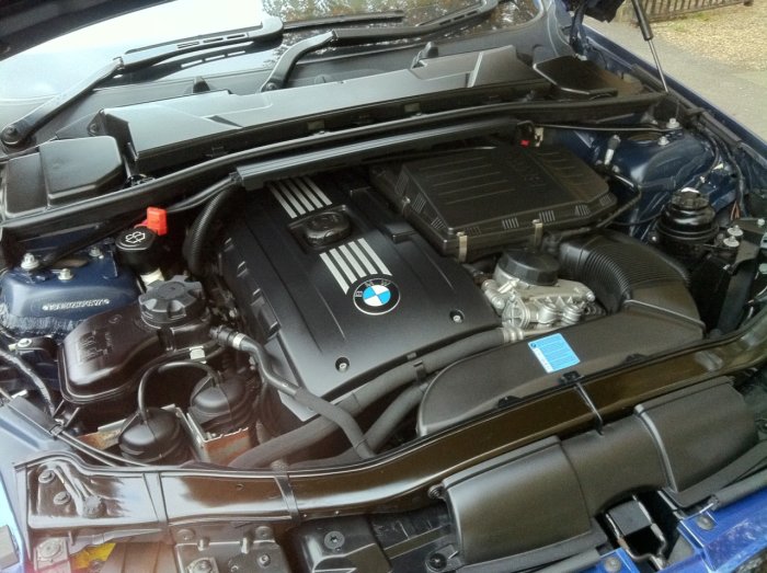 BMW 3 Series 3.0 335i SE 2dr Auto Coupe Petrol Blue