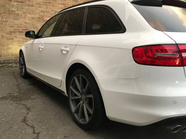 2015 Audi A4 2.0 TDI 190 Black Edition 5dr [Nav]