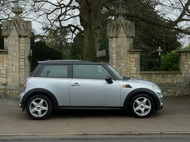 2008 Mini Hatchback 1.6 Cooper D 3dr