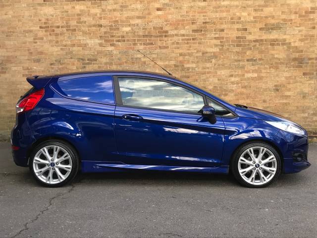 2016 Ford Fiesta 1.5 TDCi Sport Van