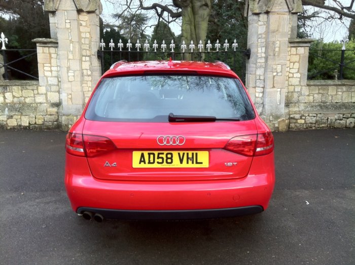 Audi A4 Avant 1.8T FSI 160 SE Estate Estate Petrol Red