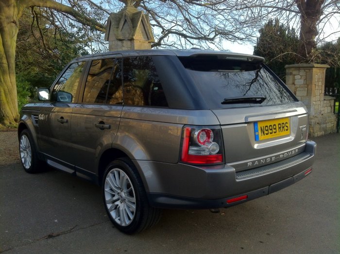 Land Rover Range Rover Sport 3.0 TDV6 HSE 5dr CommandShift Estate Diesel Grey