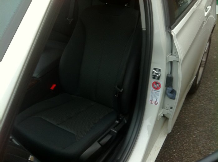 BMW 3 Series 2.0 320d SE 4dr Step Auto Saloon Diesel White
