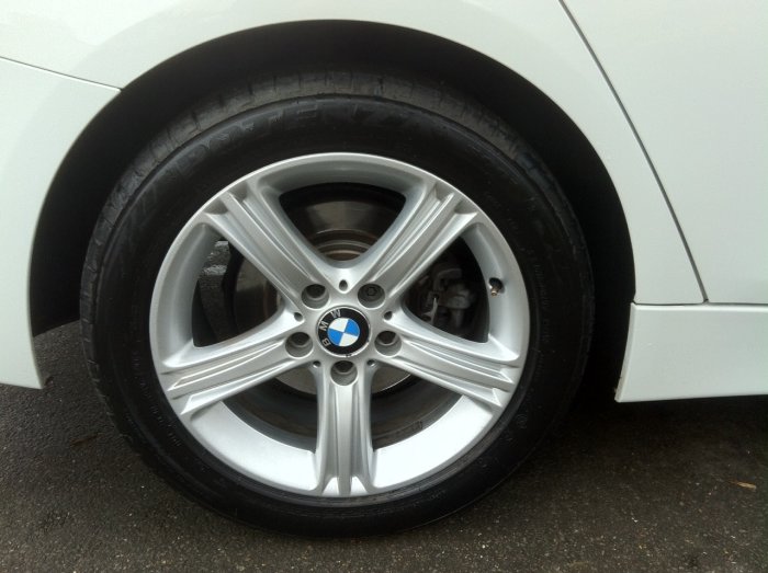 BMW 3 Series 2.0 320d SE 4dr Step Auto Saloon Diesel White